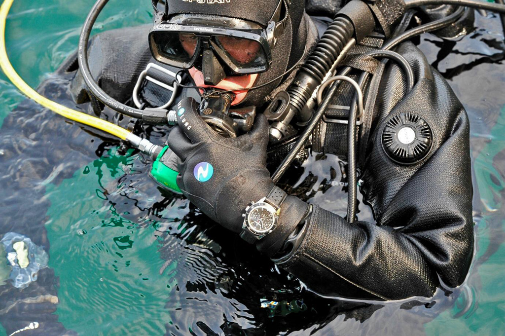 Deep+Sea+Chronographe+diving+8_1024