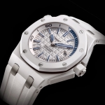 Royal Oak Offshore Diver en cerámica blanca