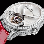 La exquisita feminidad de Girard-Perregaux