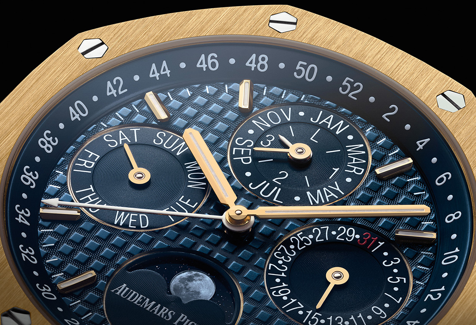 Audemars Piguet Royal Oak Perpetual Calendar Yellow Gold crop esfera