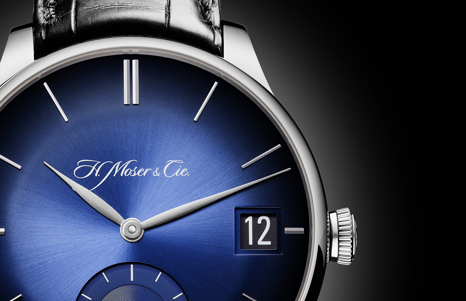 H. Moser Venturer Big Date White Gold crop B1
