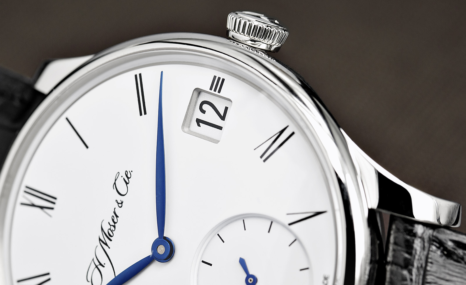 H. Moser Venturer Big Date White Gold crop