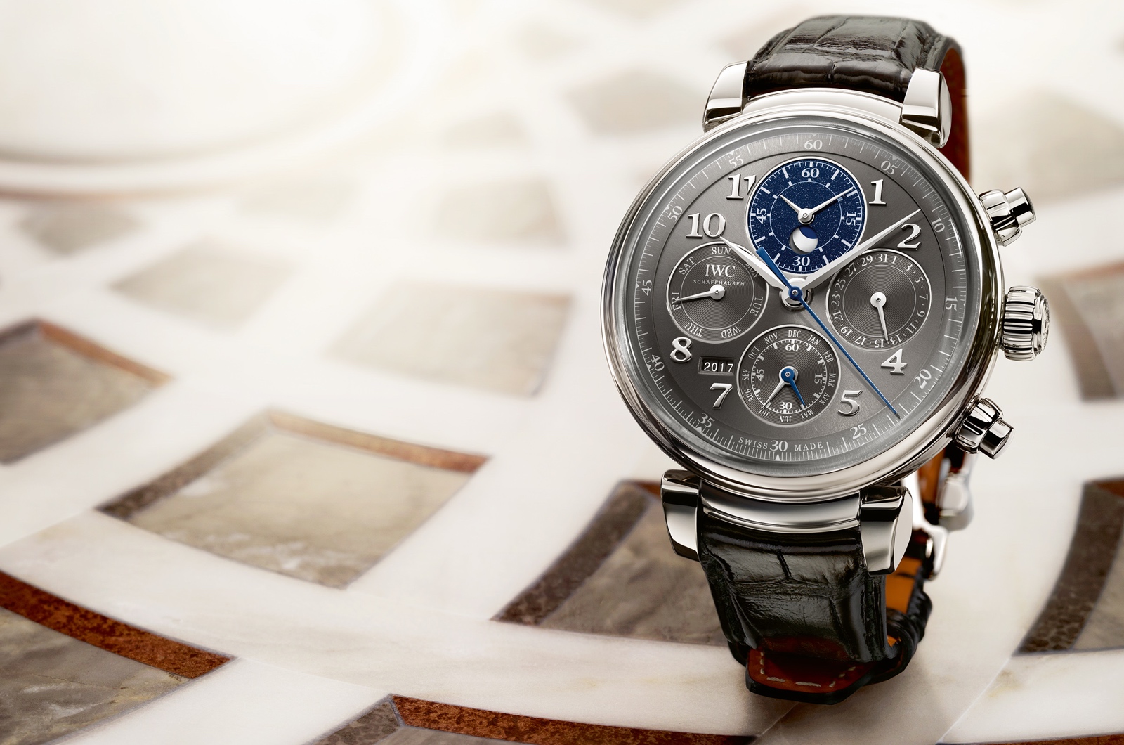 IWC-Coleccion-Da-Vinci-SIHH-2017-Perpetual-Calendar-Chrono