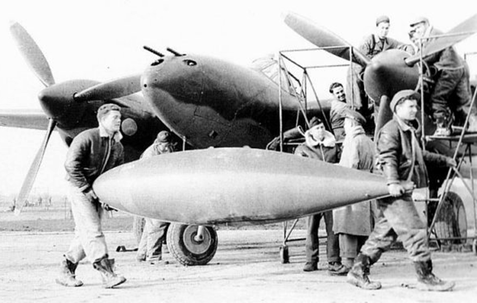 Belly tank de un avión de caza americano (1943)