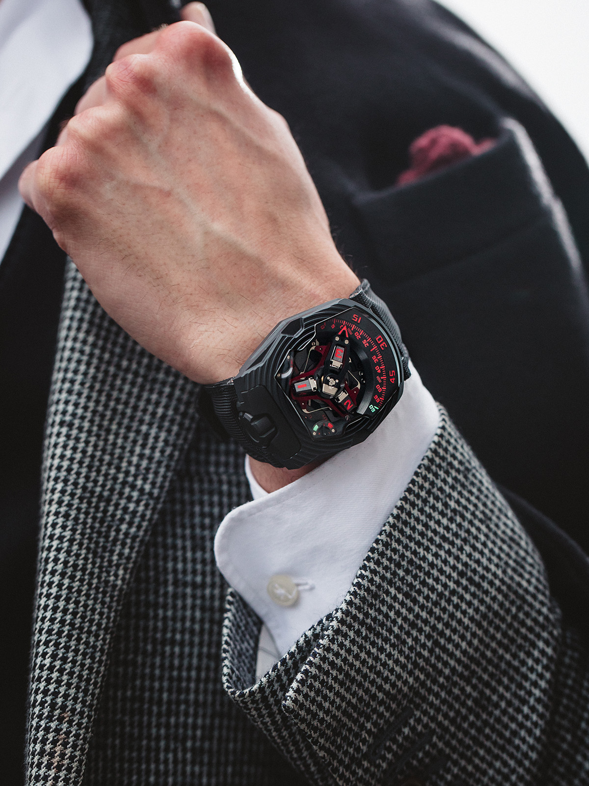 Urwerk UR-210 Royal Hawk
