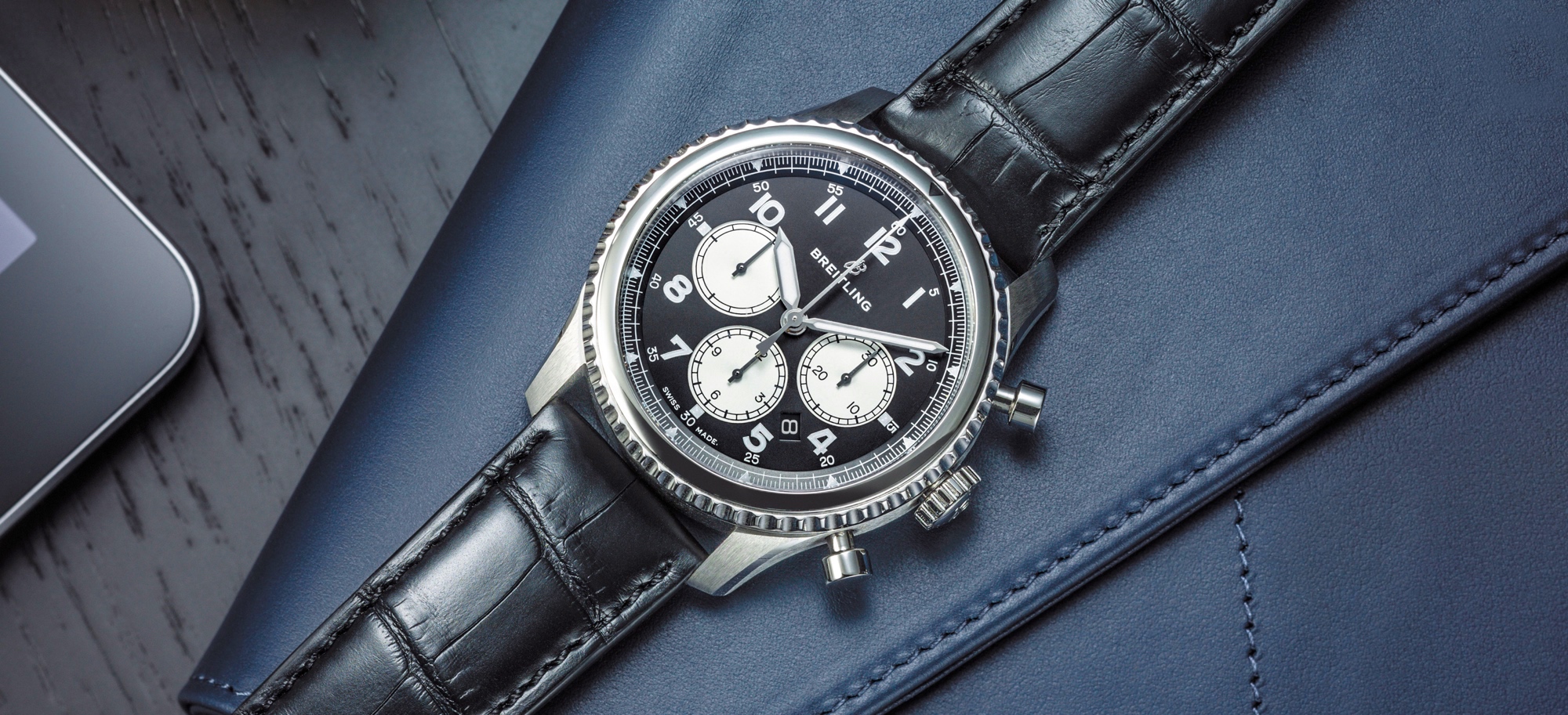 Breitling Navitimer 8 - cover