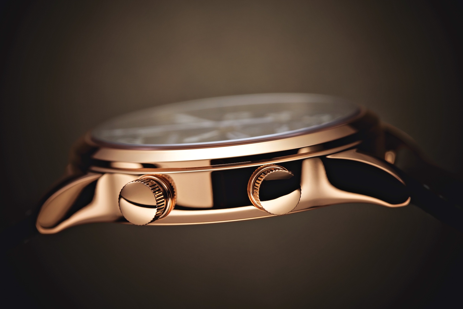 Las otras novedades de Patek Philippe en Baselworld 2018 - 5524R-001 pulsadores