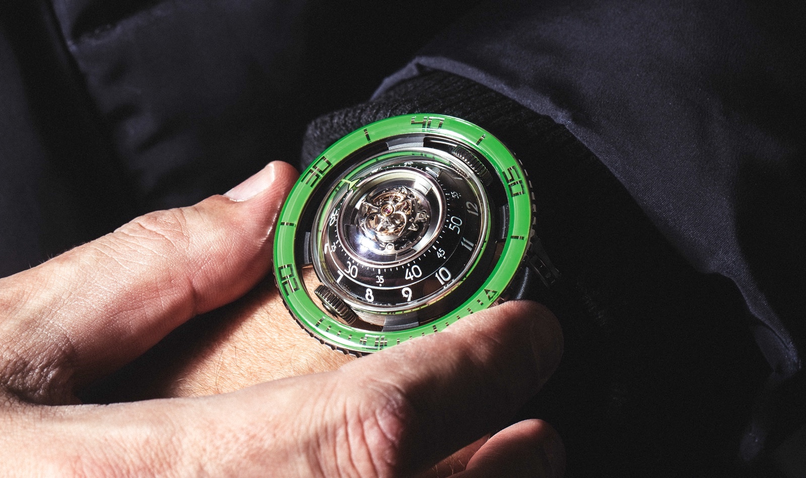 Aquapod Titanium Green WristShot