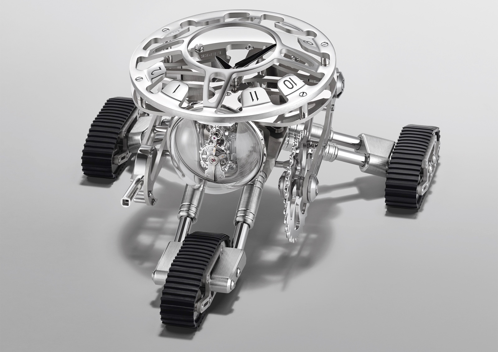 MB&F Grant Front Black