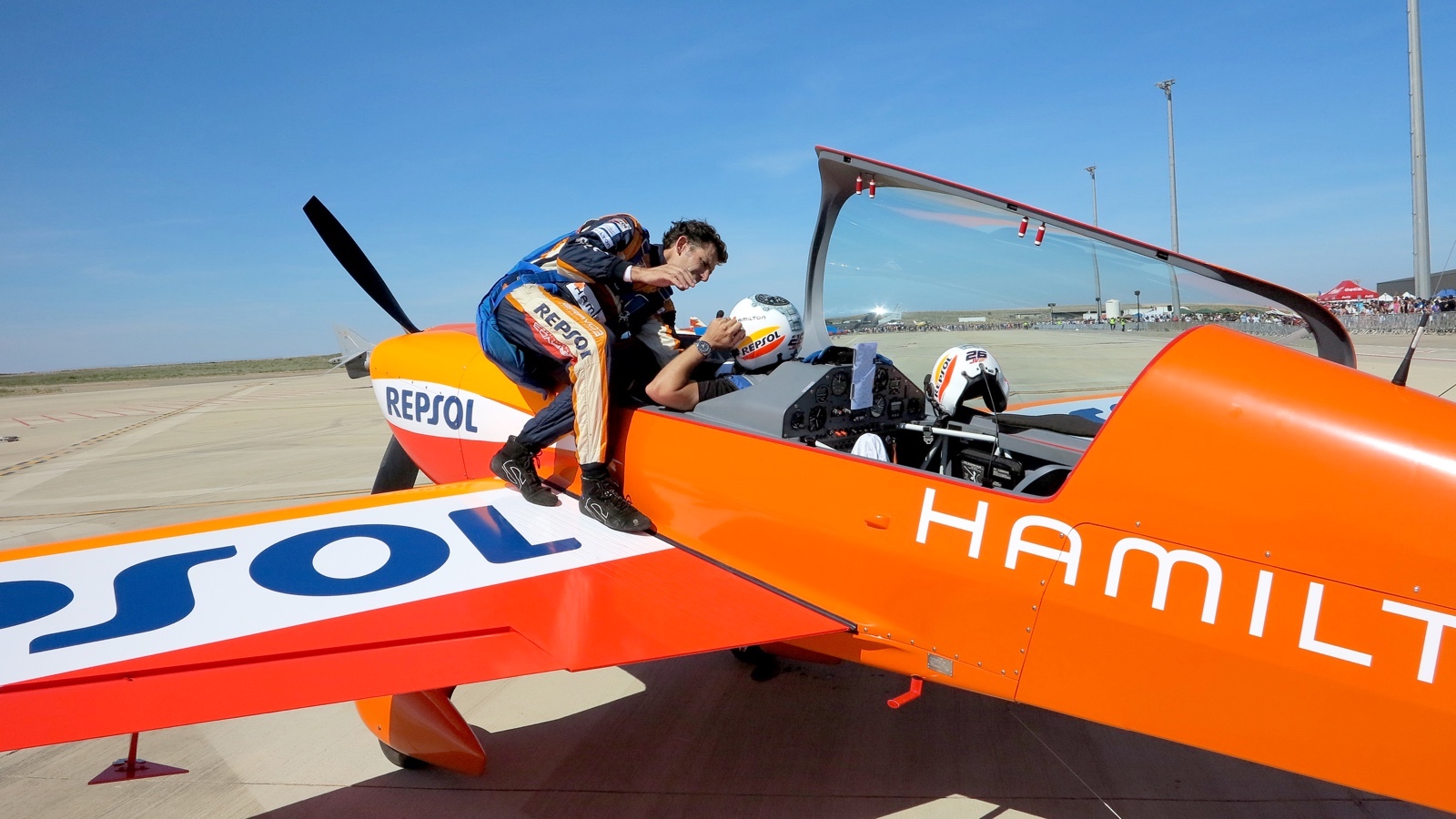 Hamilton-Vuelo Juan Velarde Previos