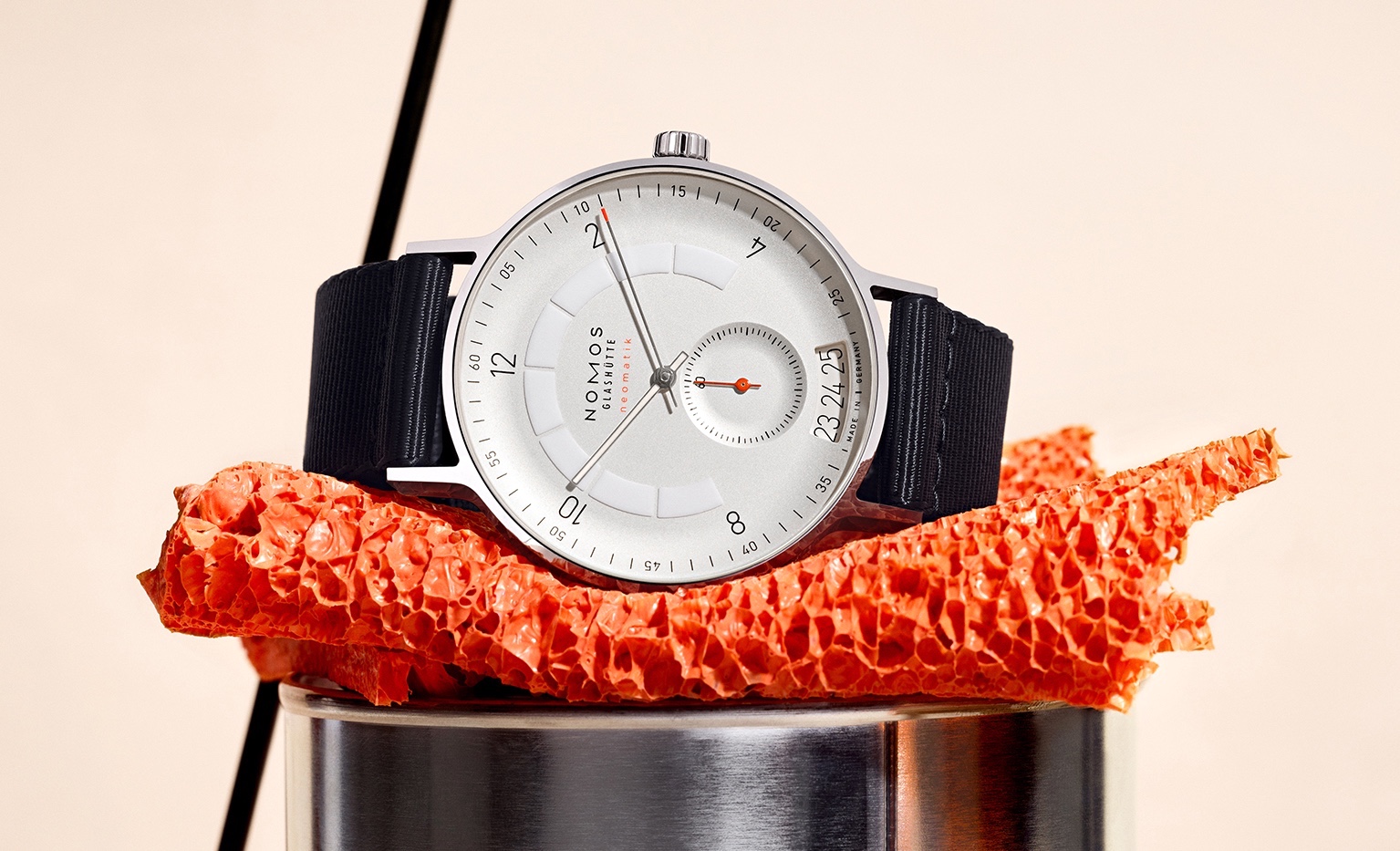 Nomos Autobahn 1301 Mood
