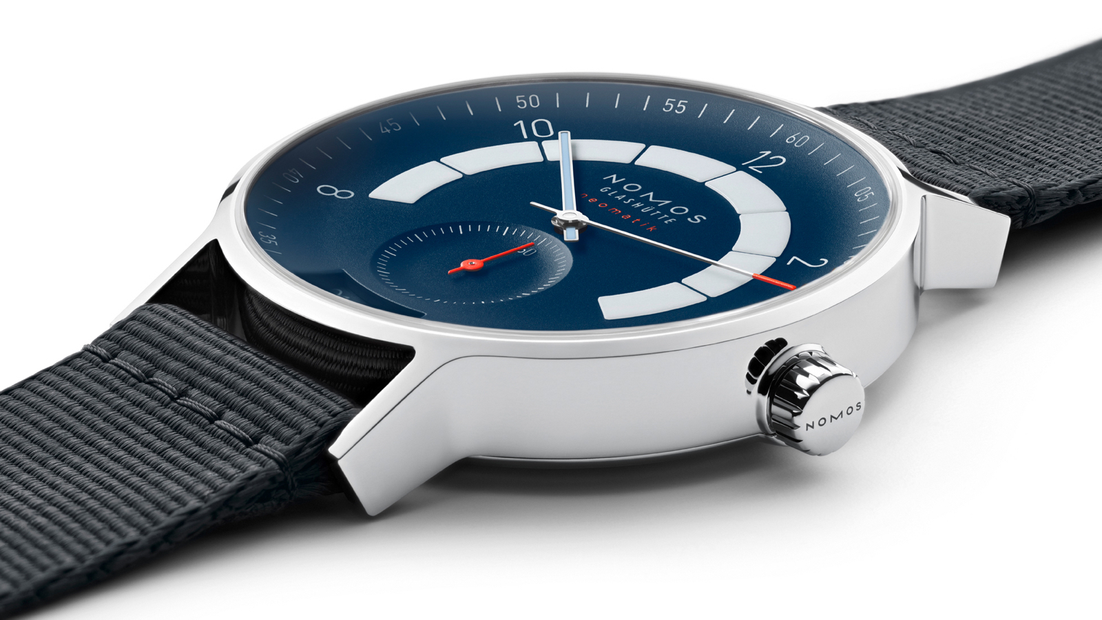 Nomos Autobahn 1302 Mood