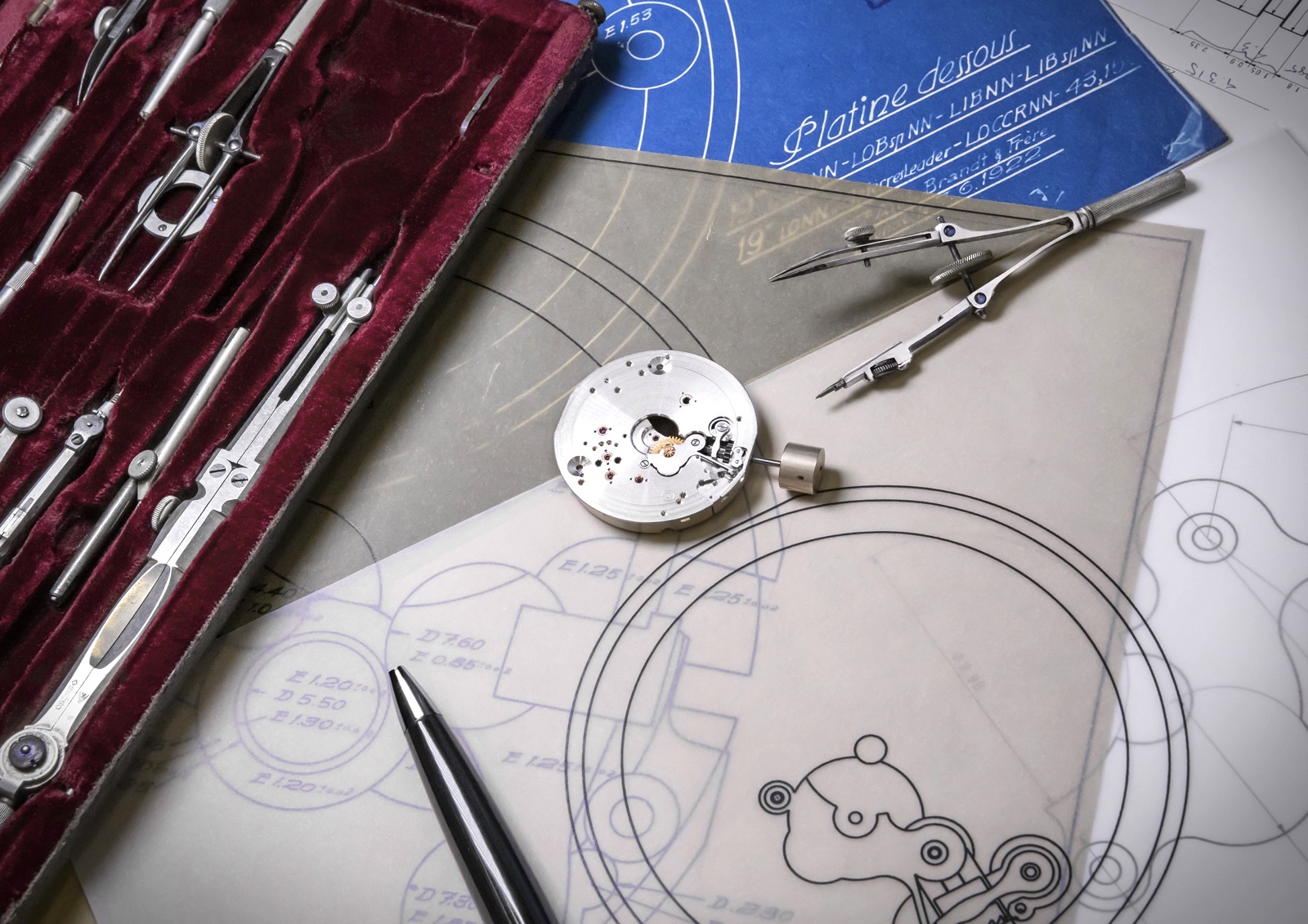 Calibre Omega 125 Aniversario Piezas 2