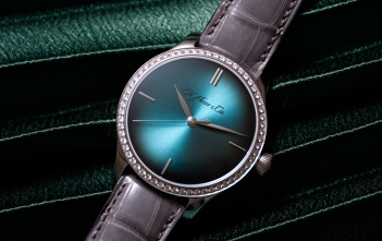 Endeavour Centre Seconds Diamonds Purity