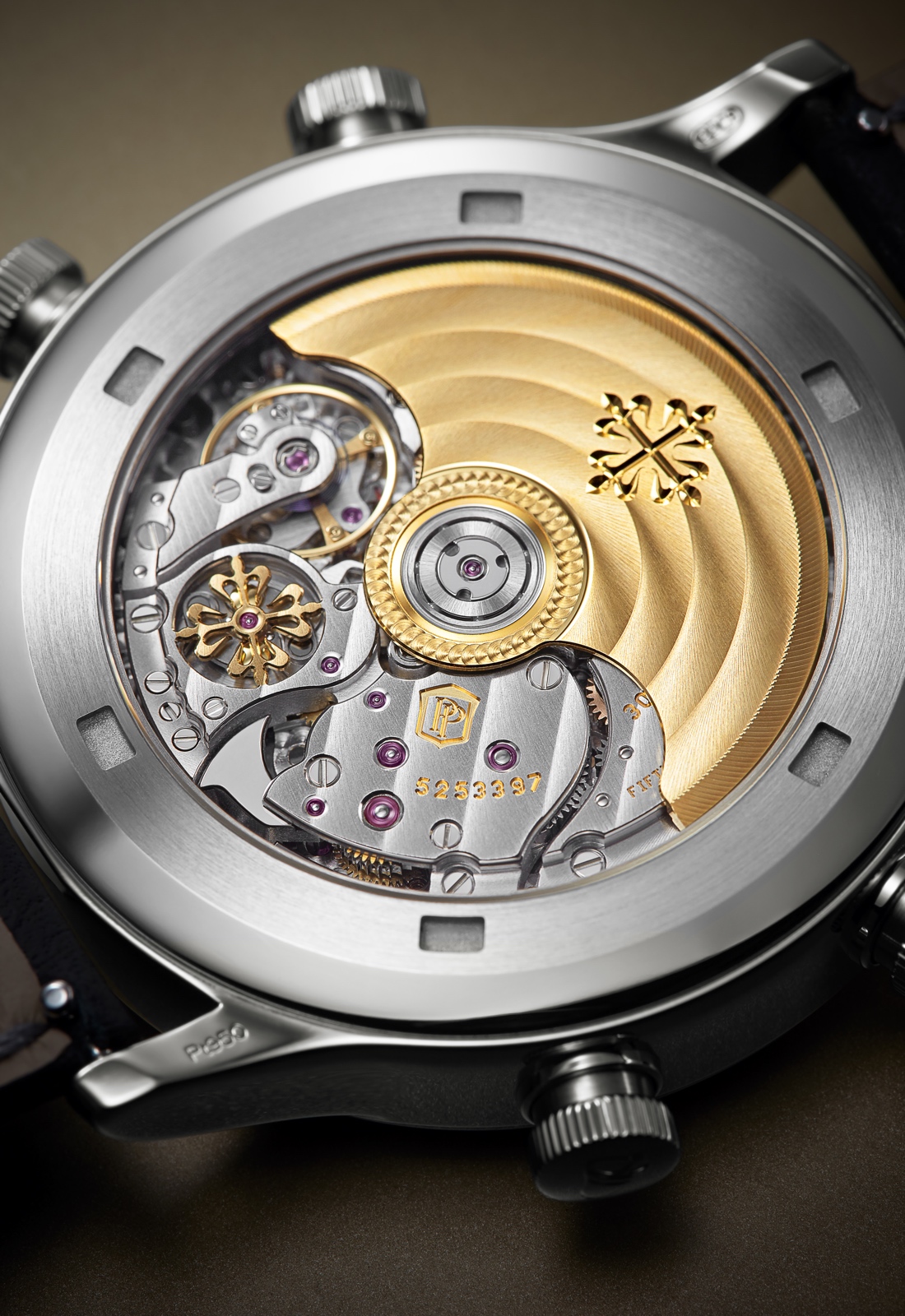 Patek Philippe 5520P Alarm Travel Time - caja, fondo