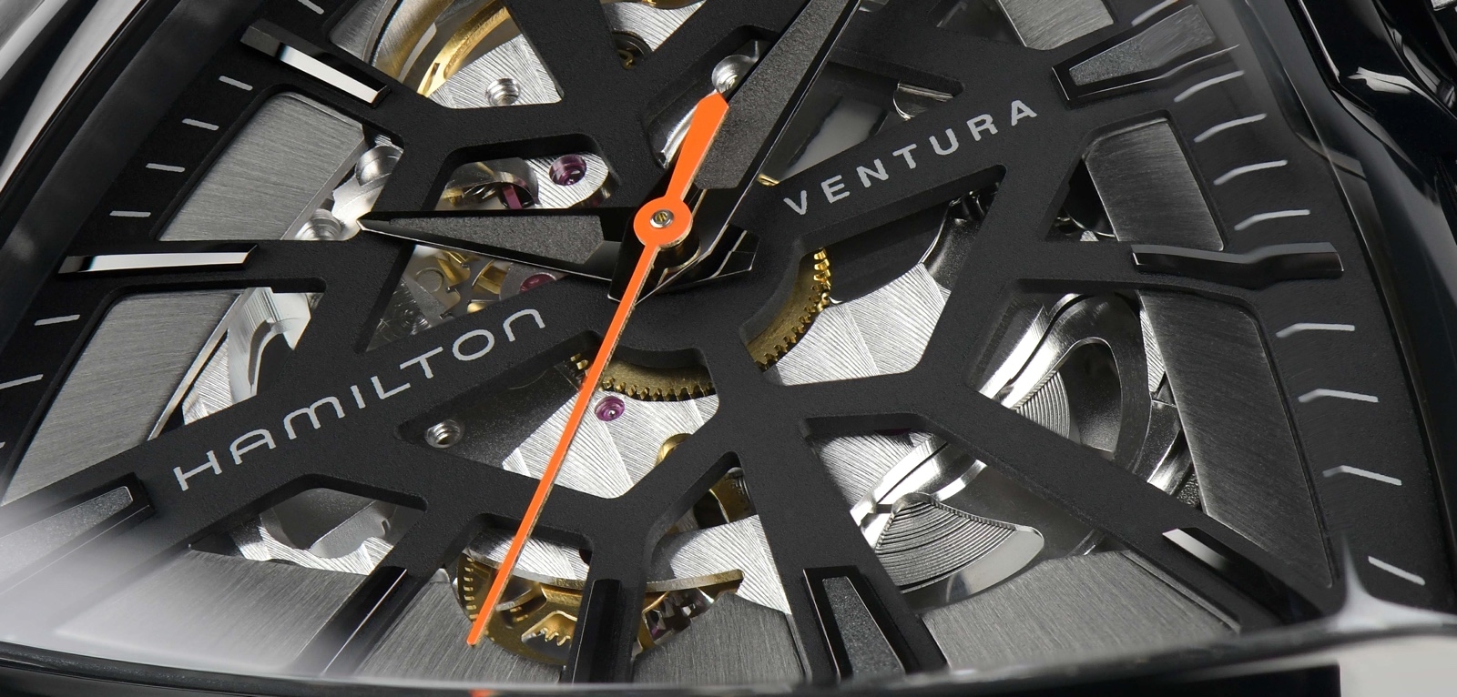 Hamilton Ventura Skeleton, el reloj de Elvis en la muñeca de Iron Man.