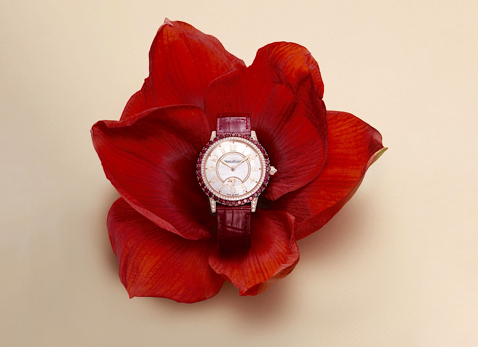 Jaeger-LeCoultre Dazzling Rendez-Vous Red - fleur