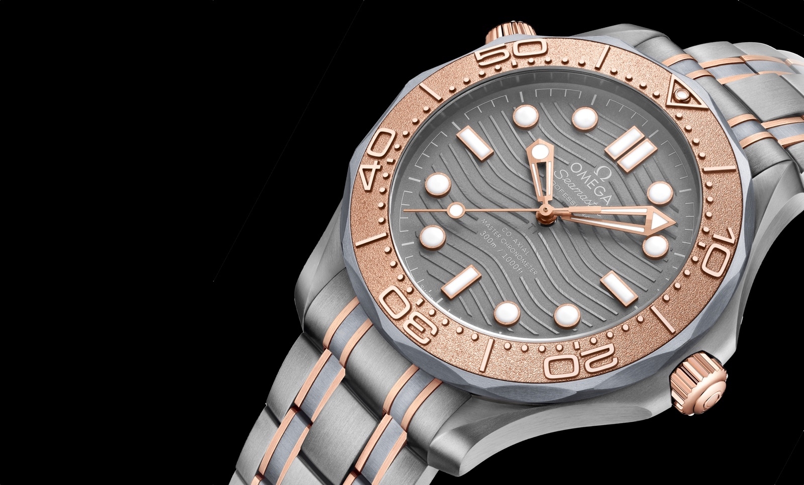 Omega-Seamaster-Diver-300M-Titanium-Tantalum
