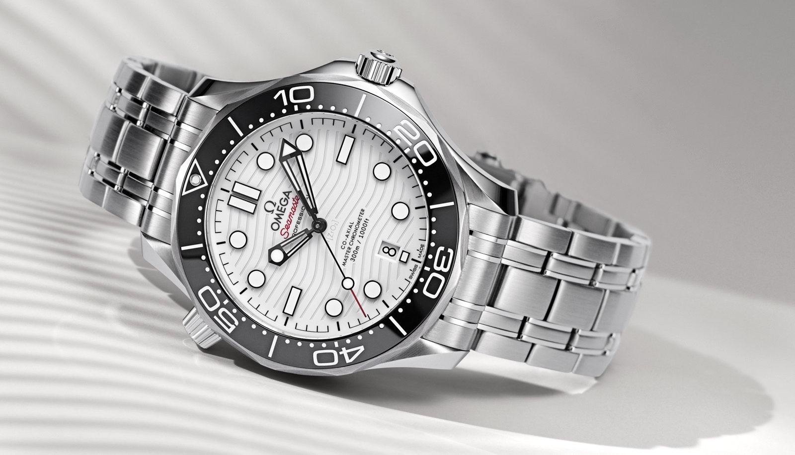 Omega Seamaster Diver 300M acero esfera blanca