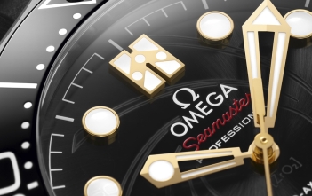Omega Seamaster Diver 300M James Bond Limited Edition Cover