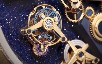 Ulysse Nardin Executive Tourbillon Free Wheel Limited Editions 2019 - cover Aventurine