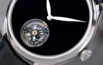 H. Moser & Cie. Endeavour Tourbillon Concept Vantablack
