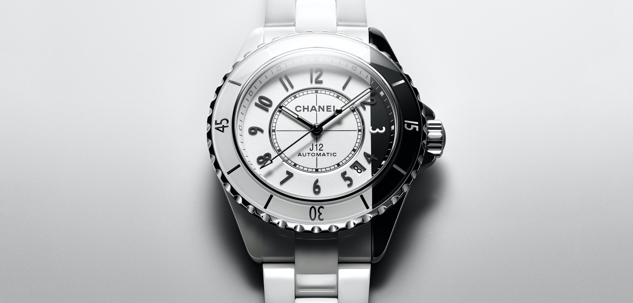 Chanel J12 Paradoxe - cover
