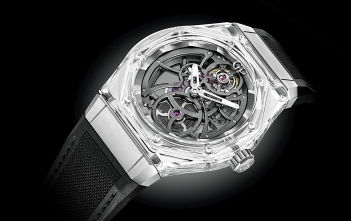 Girard-Perregaux Laureato Absolute Light - cover