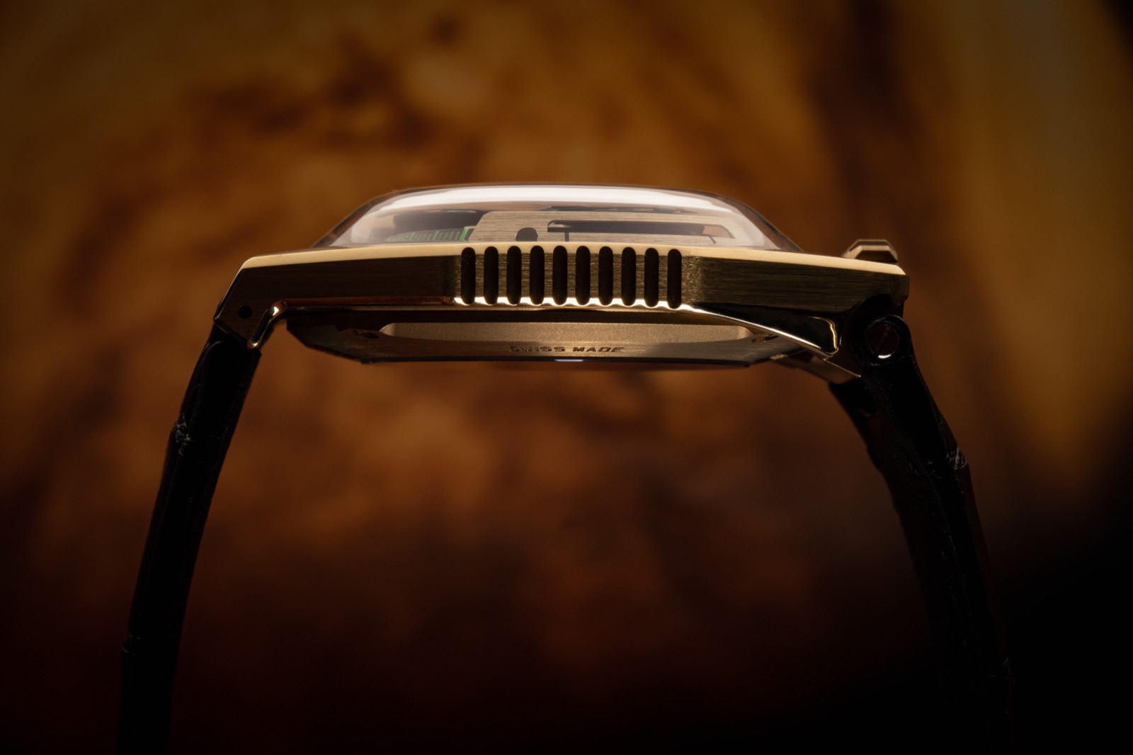 Urwerk UR-100 Gold