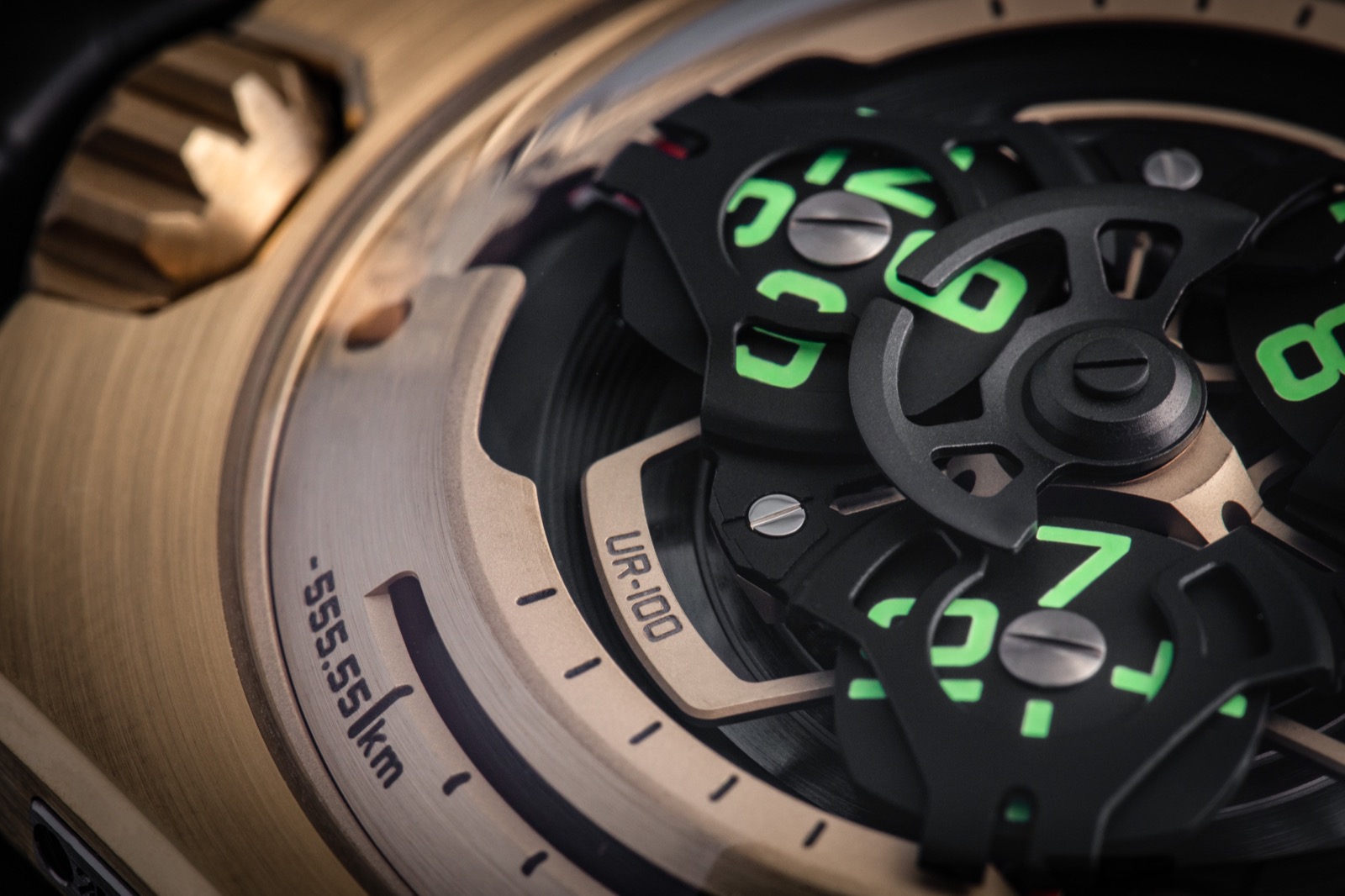 Urwerk UR-100 Gold