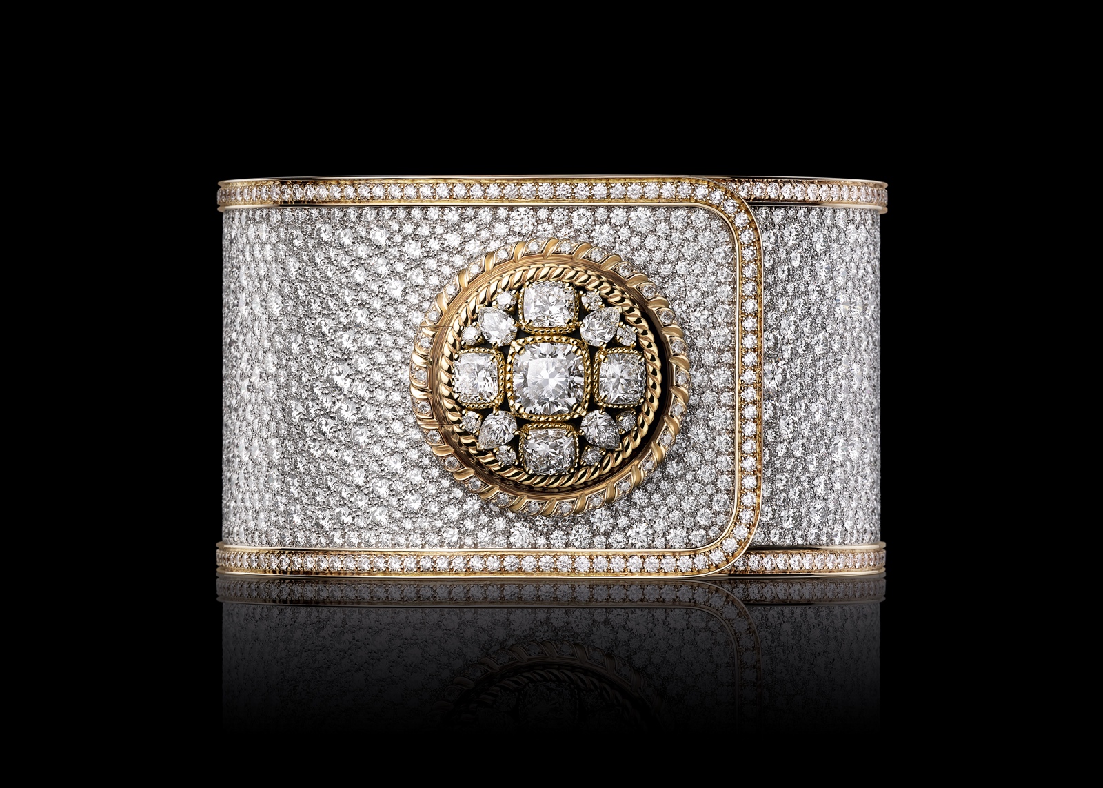 Chanel Mademoiselle Prive Bouton - Sertí Neige 01