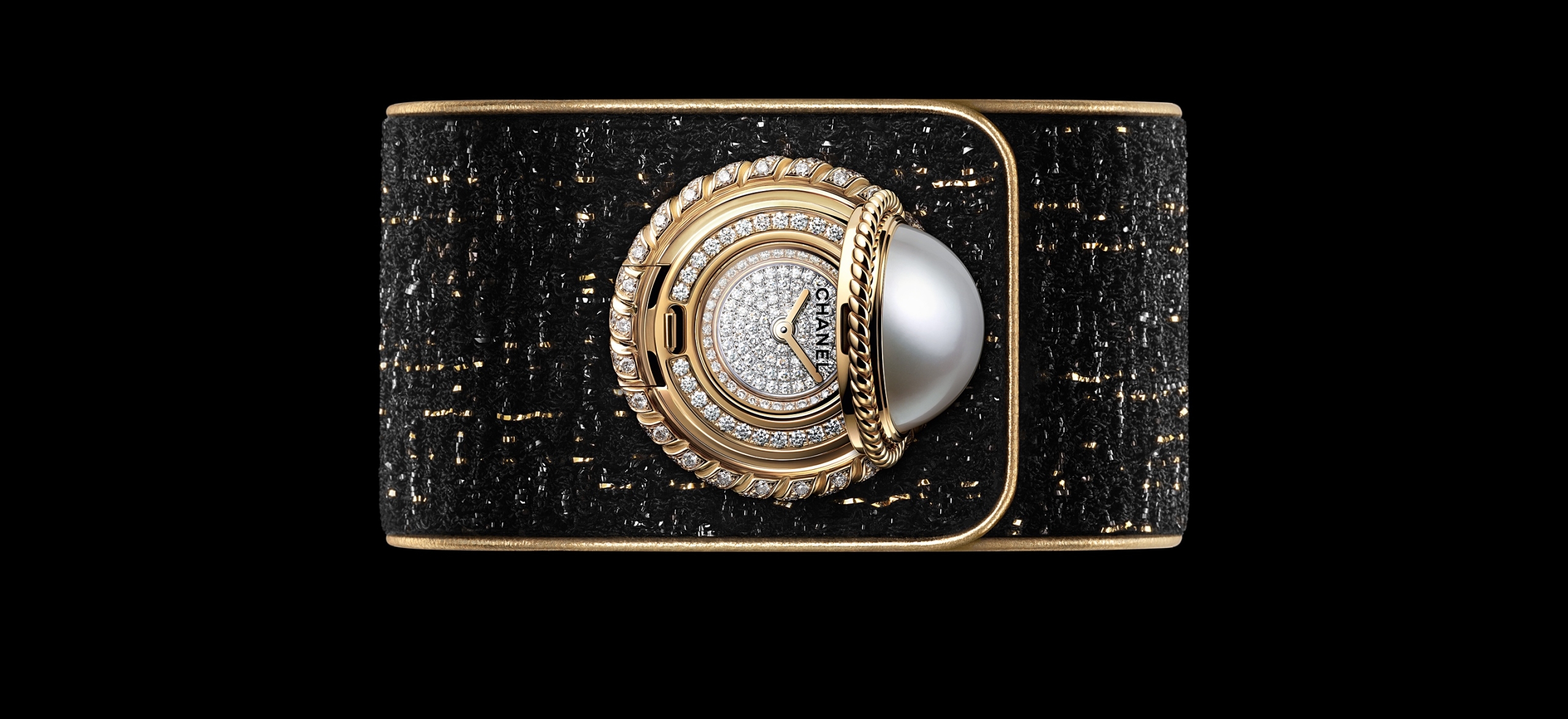 Chanel Mademoiselle Prive Bouton - cover