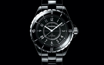 Historia del Chanel J12 - 2000, H0685 cover