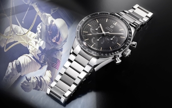 Omega Speedmaster Moonwatch 321 Stainless Steel launch Cover