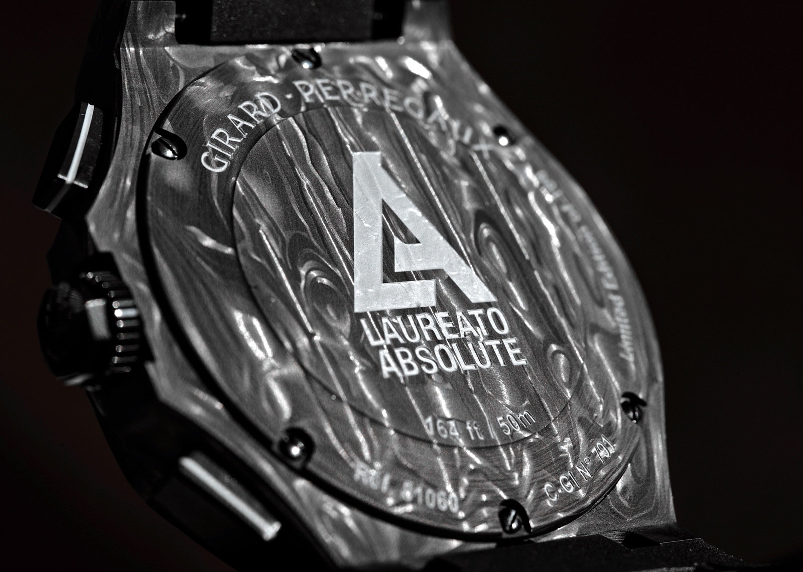 Girard-Perregaux Laureato Absolute Crystal Rock - caseback