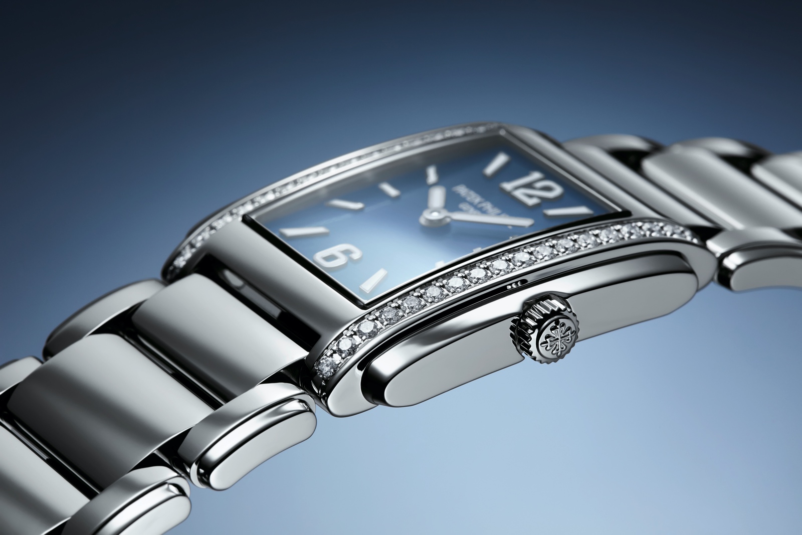 Patek Philippe Twenty~4 2020 - 4910/1200A-01 caja