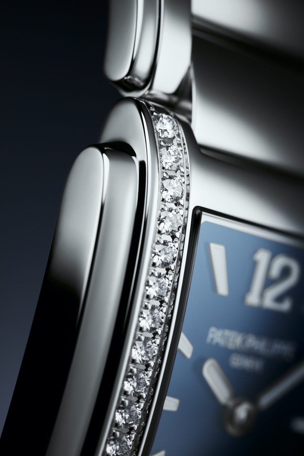 Patek Philippe Twenty~4 2020 - 4910/1200A-01 engaste