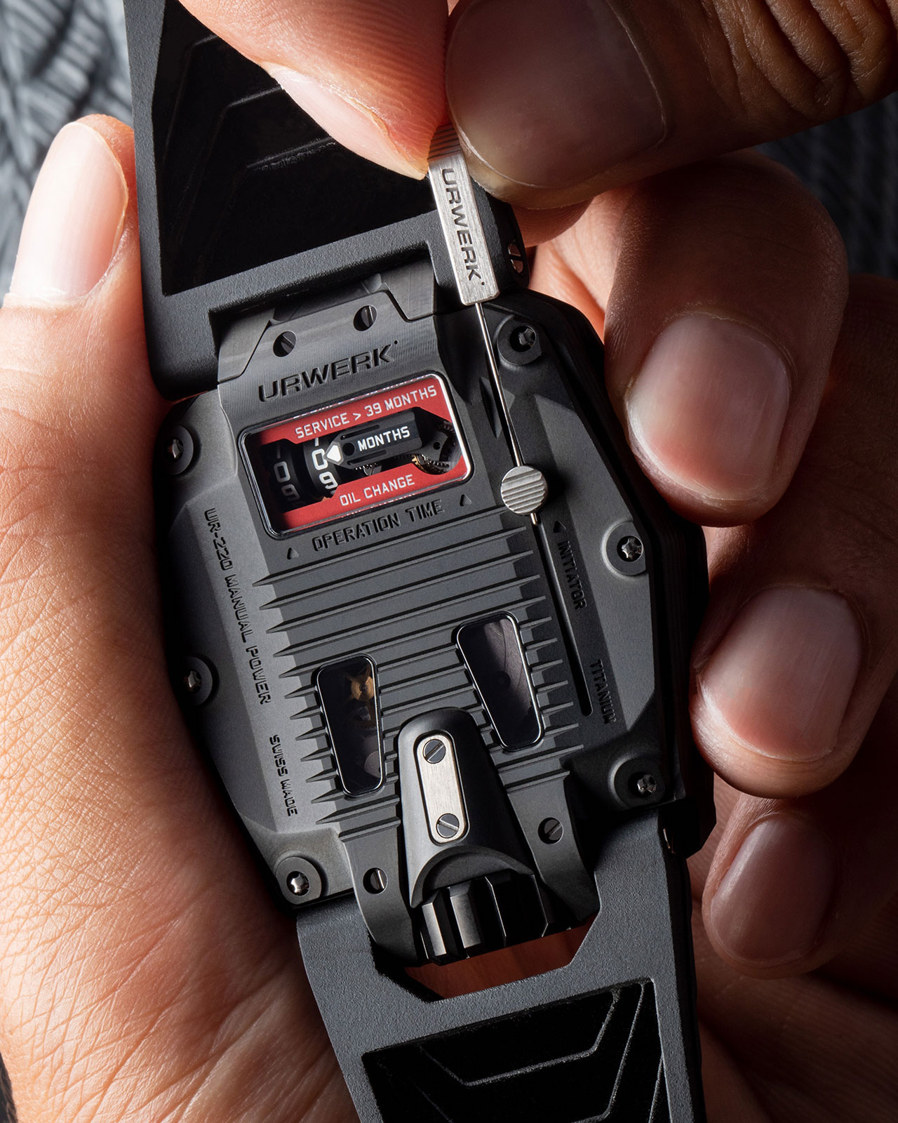 Urwerk UR-220