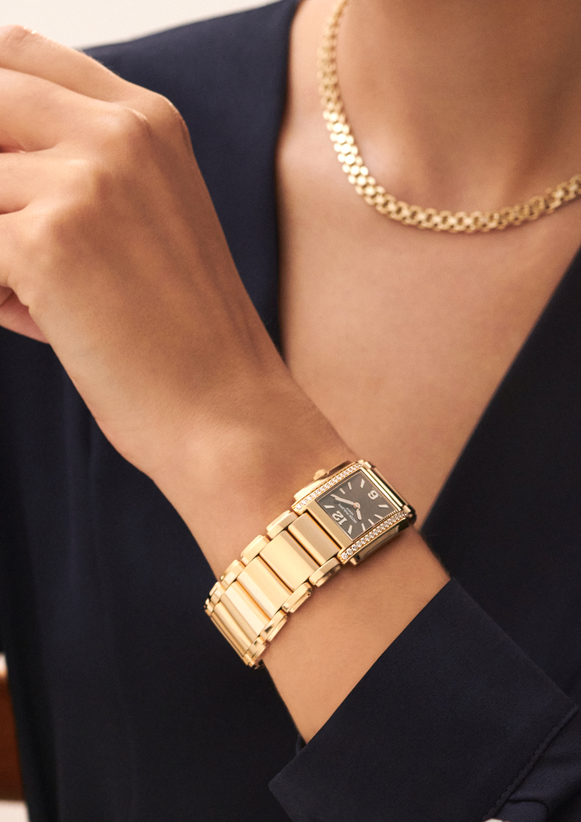 Patek Philippe Twenty-4 2021 - 4910:1201R lifestyle 2