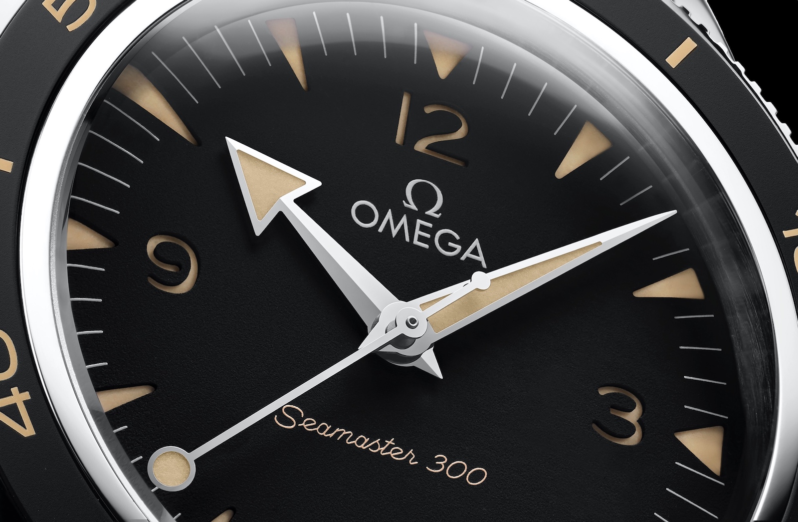 Omega Seamaster 300 Master Chronometer steel black dial