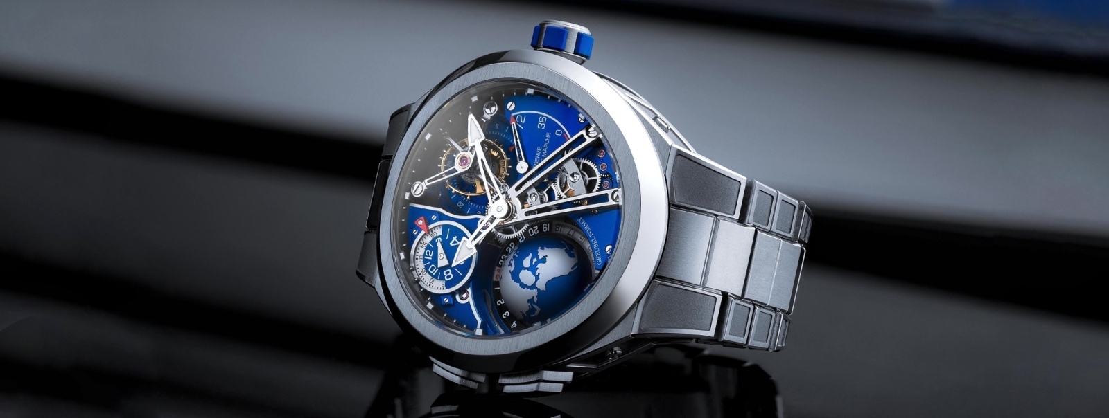 Greubel Forsey GMT Sport, en titanio y azul… ¡y brazalete!
