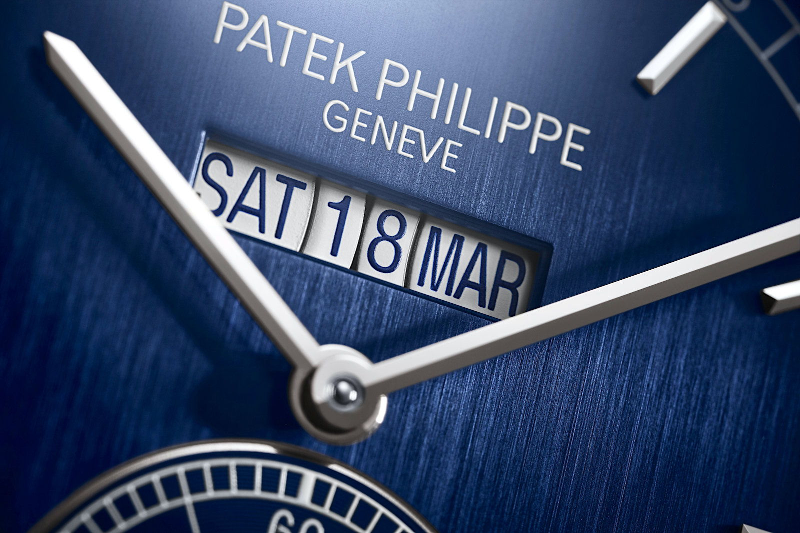 Patek Philippe 5236P In-Line Perpetual Calendar - dial calendar