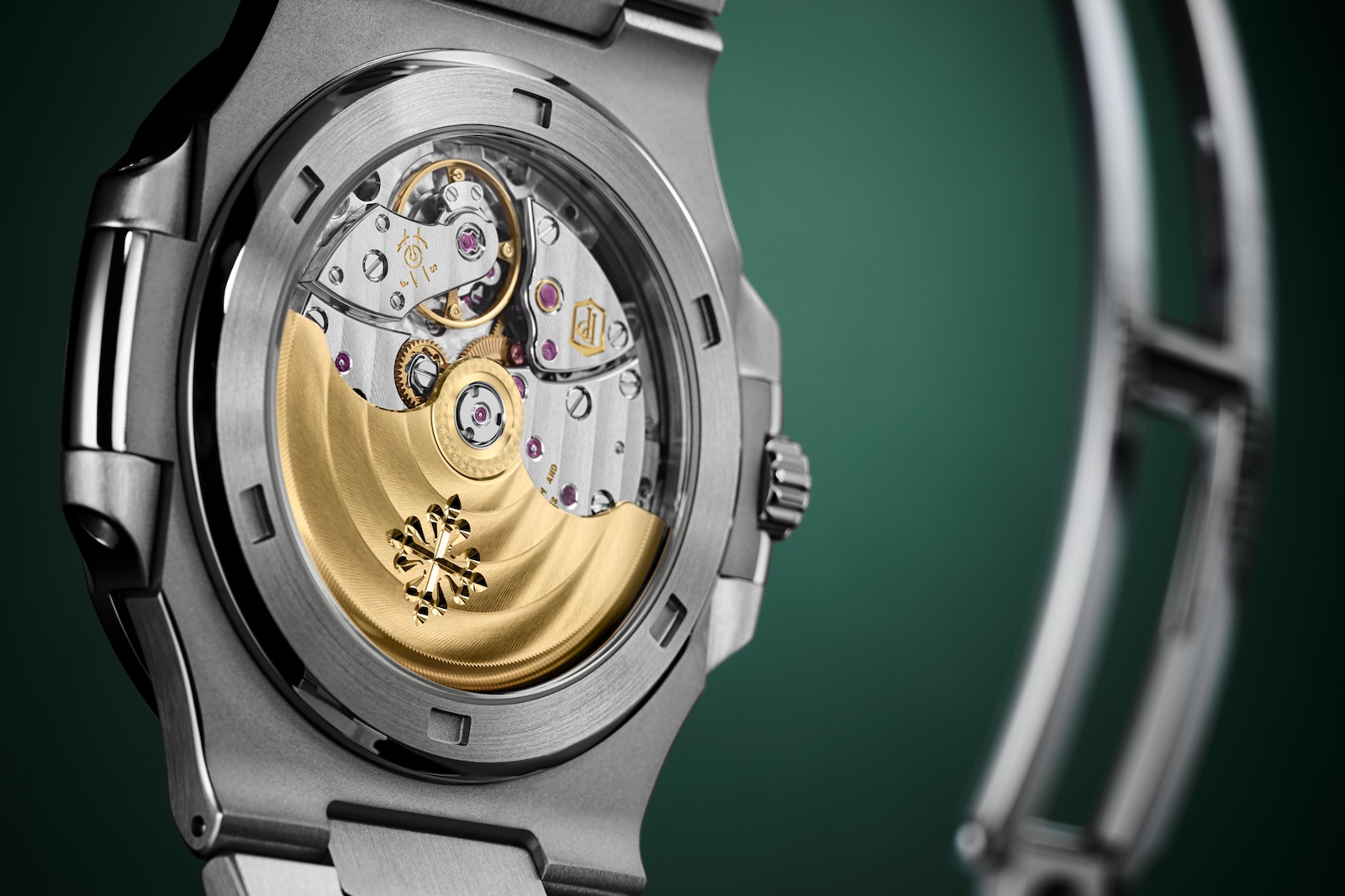 Patek Philippe Nautilus 5711/1A-014 - lifestyle 04