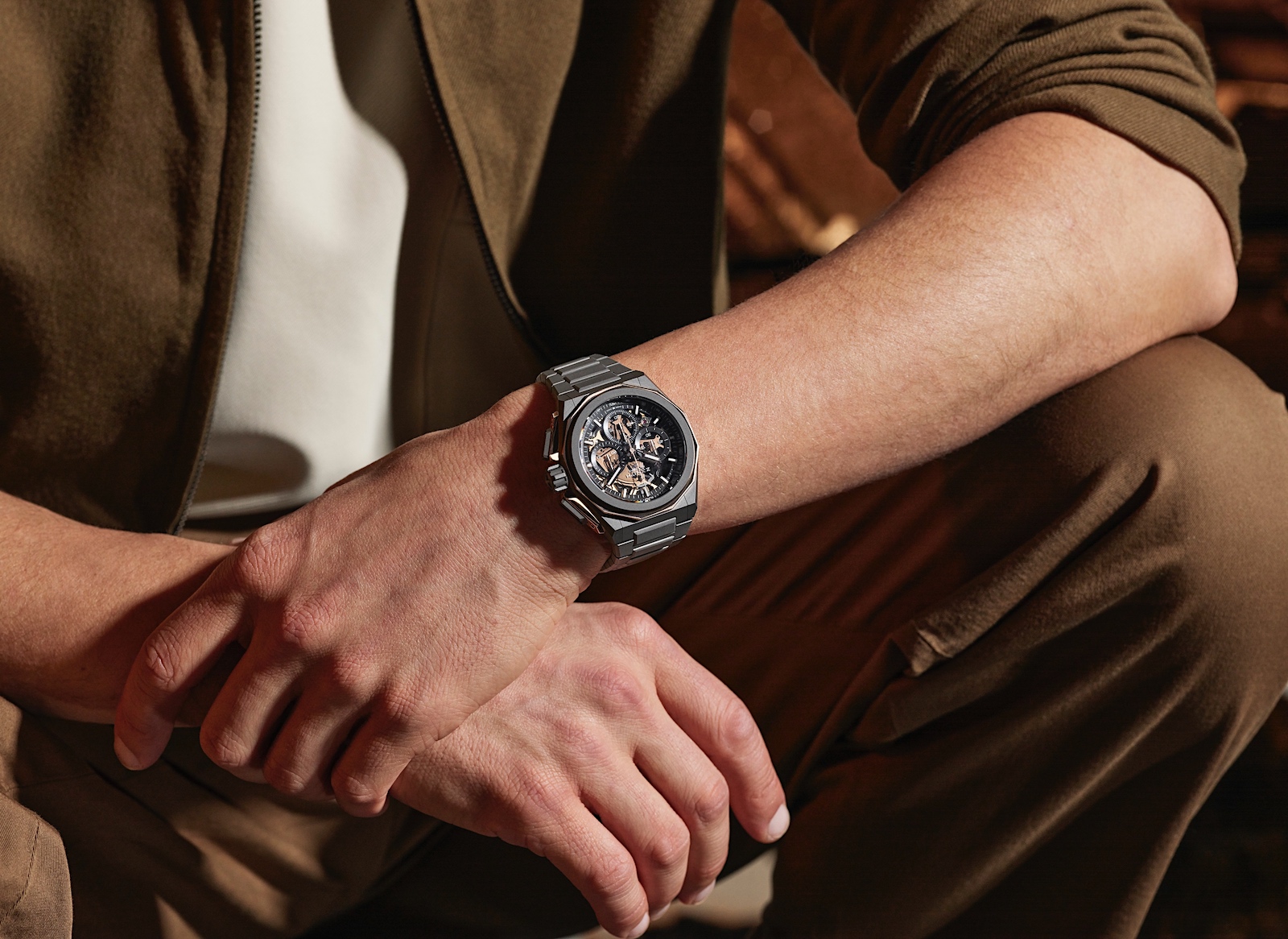 Zenith Defy Extreme - lifestyle 02