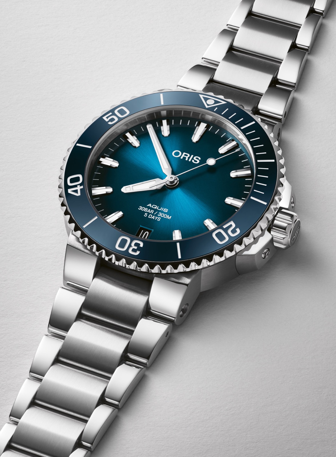 Oris-Aquis-Date-41-5-Calibre-400