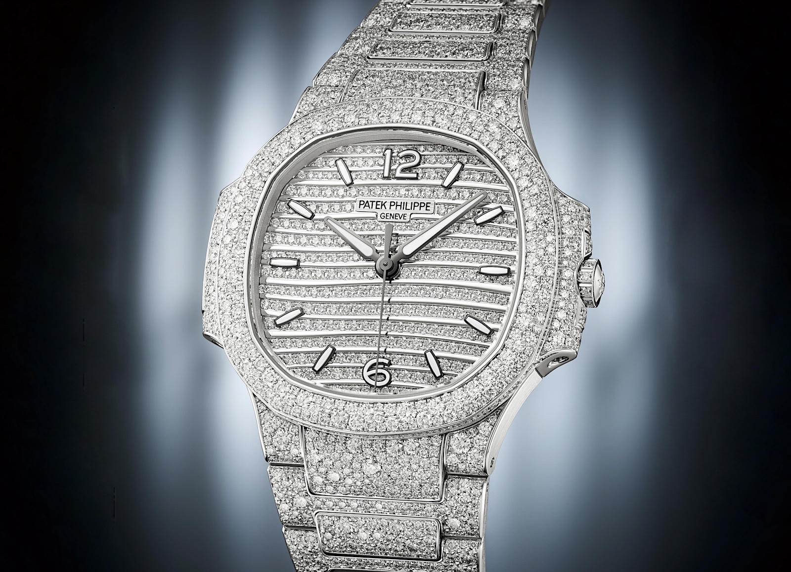 Patek Philippe "Haut Artisanat" - 7118/1450G-001