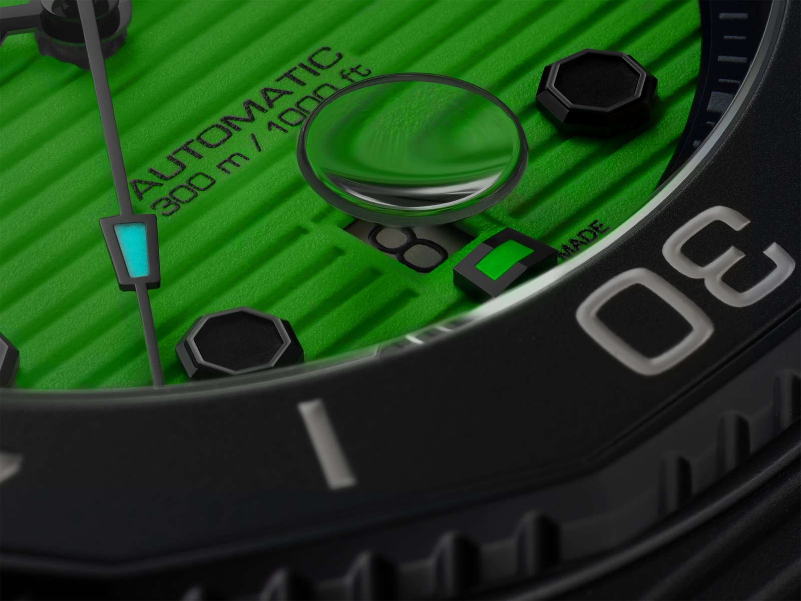 TAG Heuer Aquaracer Professional 300 Night Diver