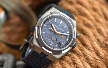 Vacheron Constantin Overseas Everest - cover 2