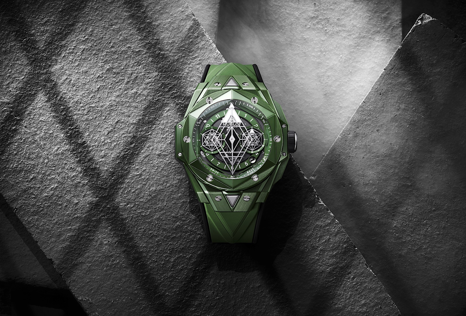 Hublot en la LVMH Watch Week 2022 - Big Bang Unico Sang Bleu II green