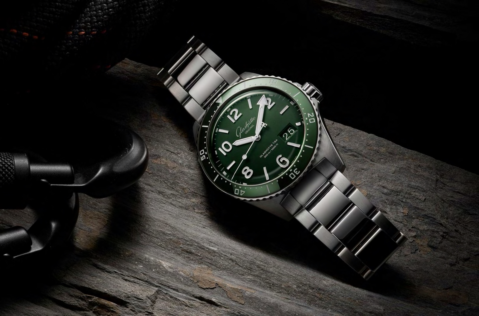 Glashutte Original SeaQ Panorama Date Reed Green